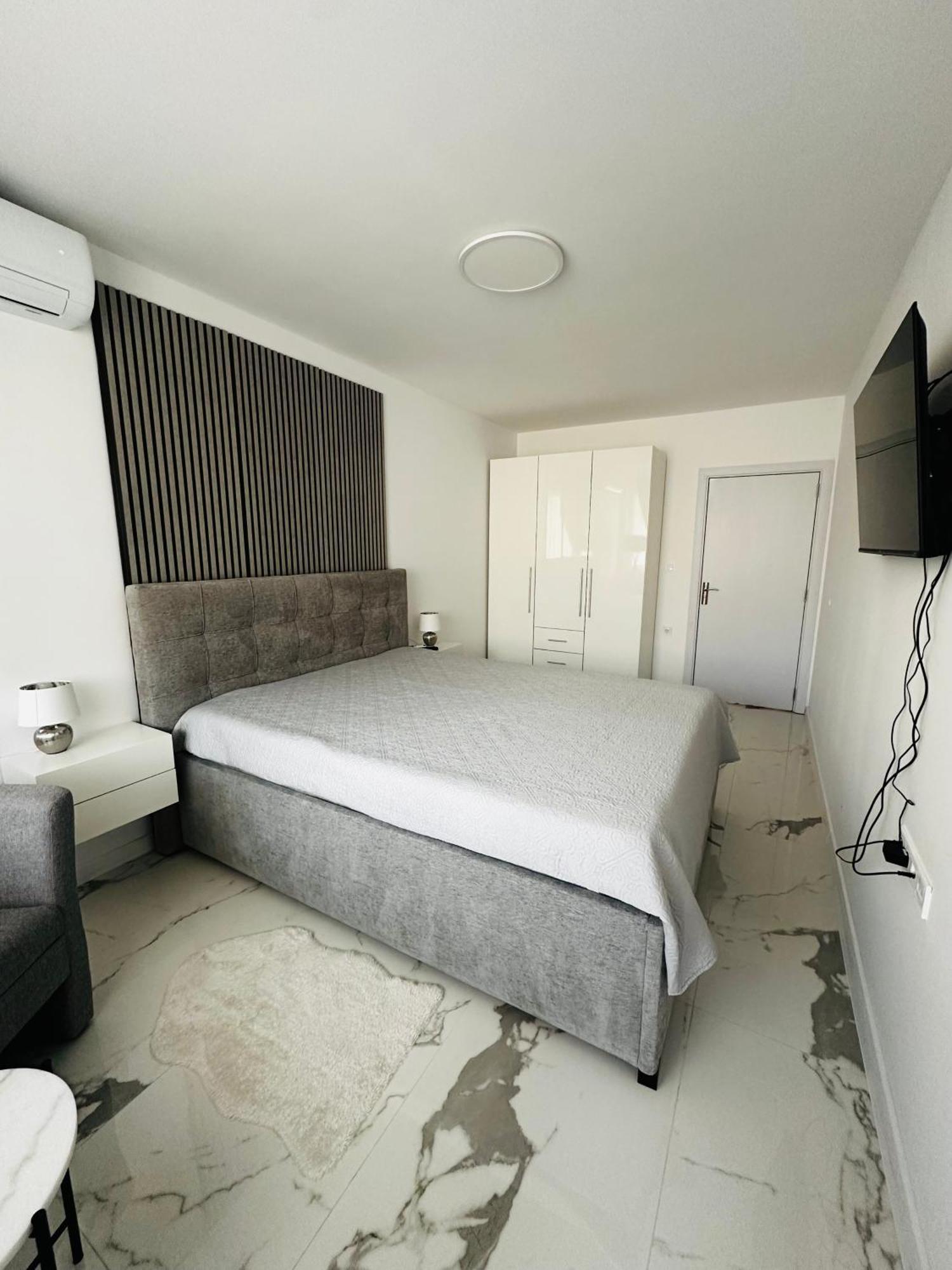Siyana Apartament